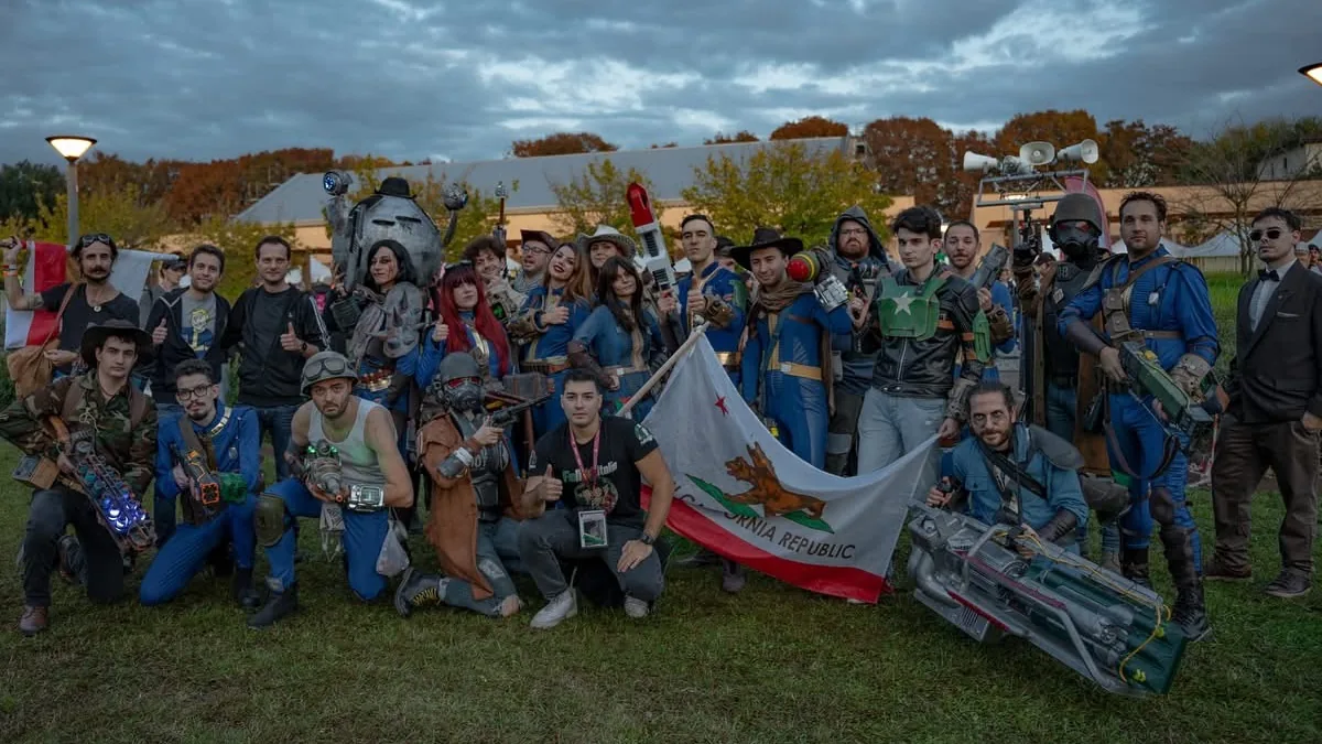 Fallout Italia cosplayers with Bethesda Italia — group shot from the Fallout photo shoot